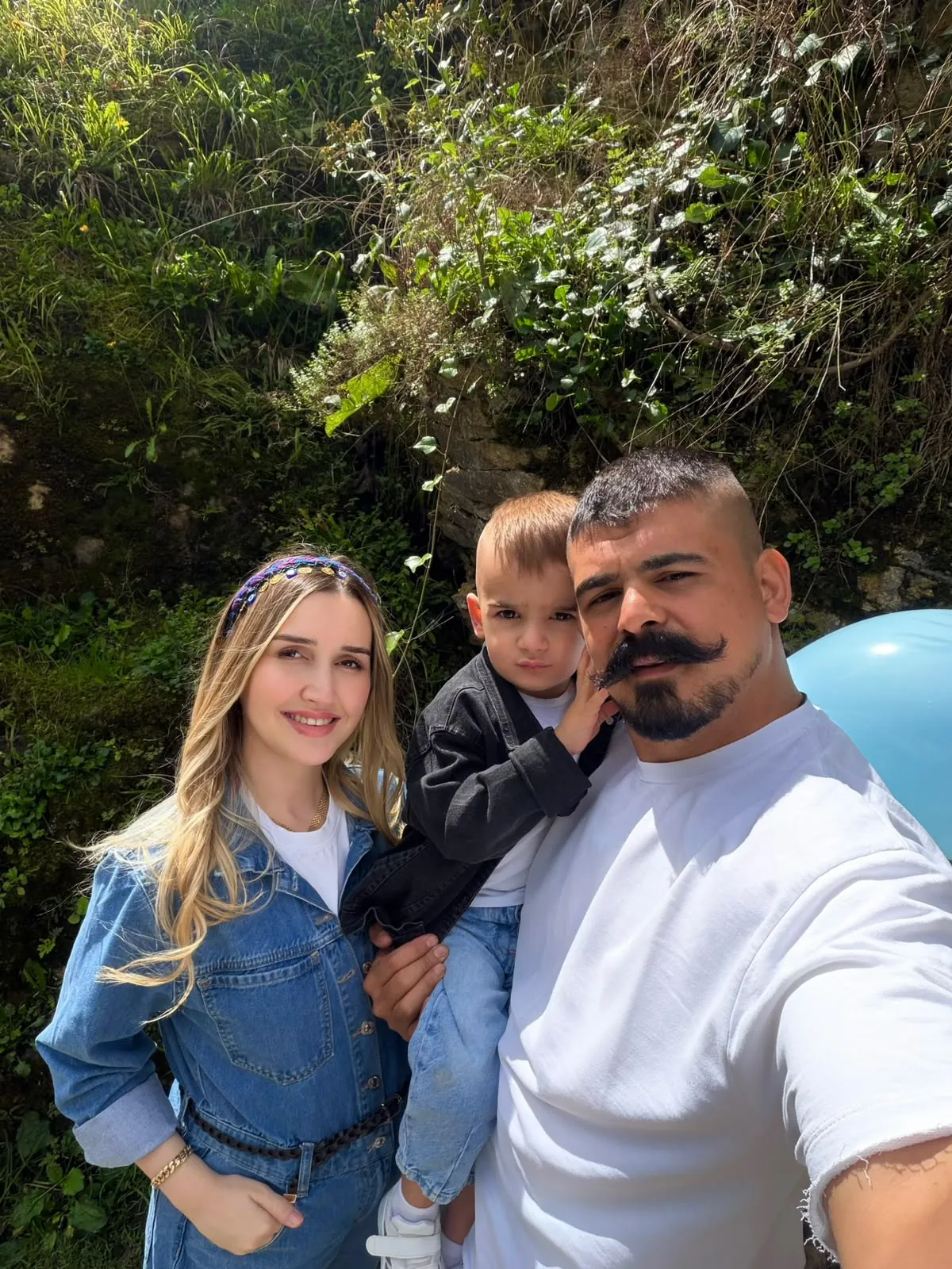 Eşi ve oğluyla